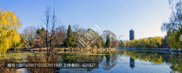 未名湖全景圖