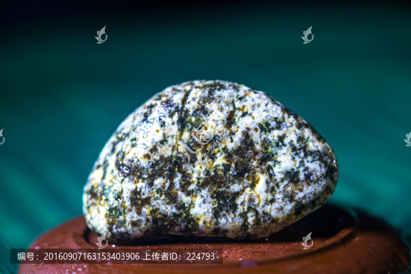 美石