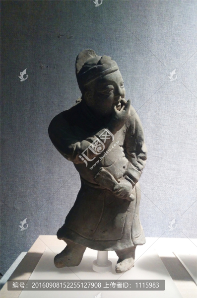 元代吹口哨雕磚