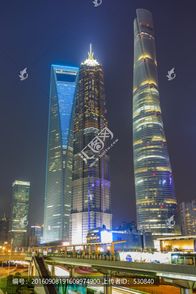 上海浦東建筑夜景