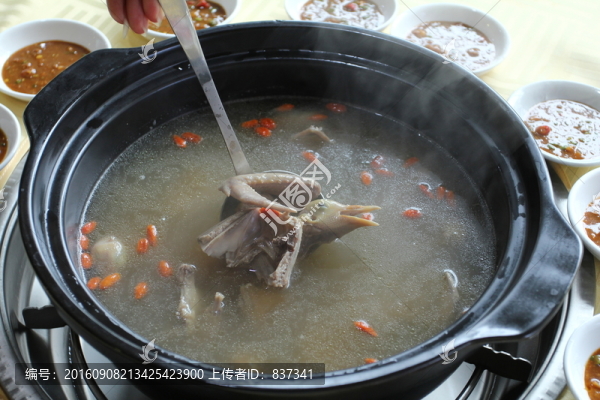 藥材湯底