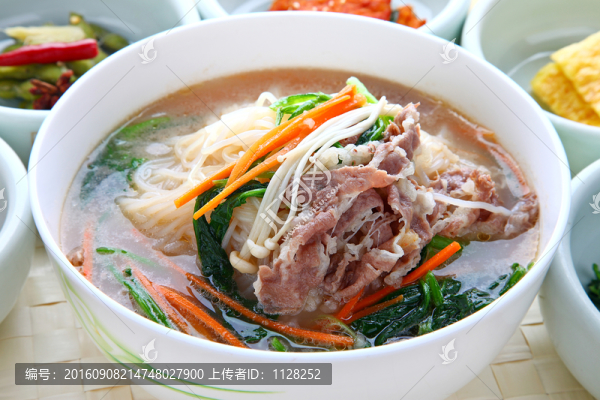 牛骨湯熱面