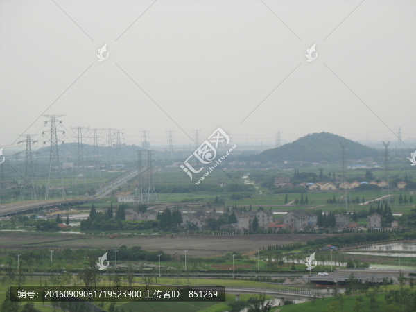 遠(yuǎn)眺群峰