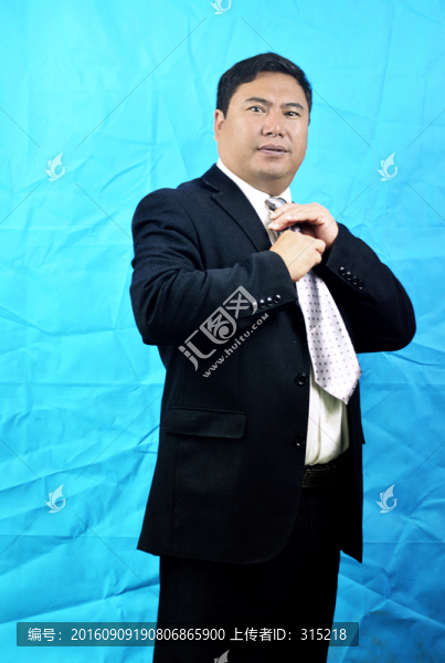 戴領(lǐng)帶的男人