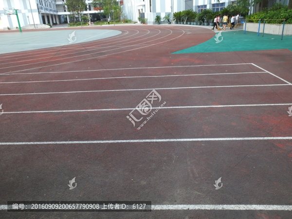 塑膠跑道