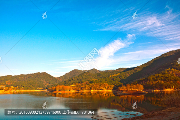 湖光山色