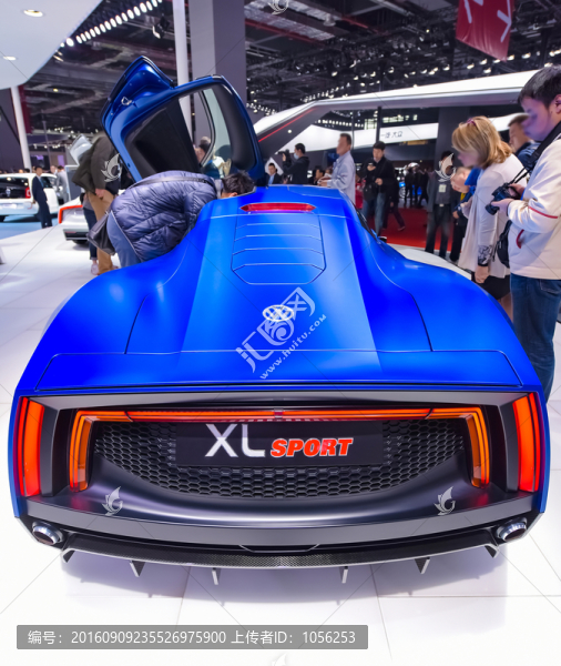 小汽車