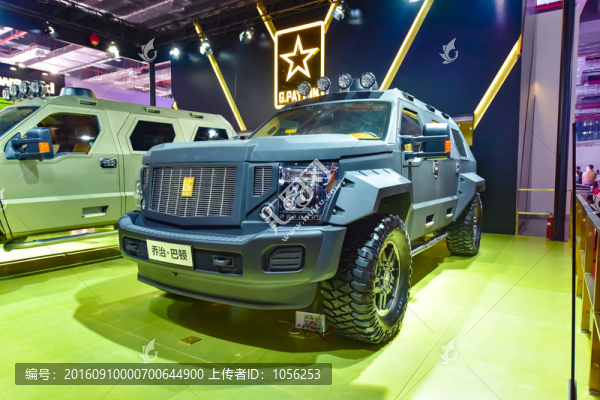 越野車