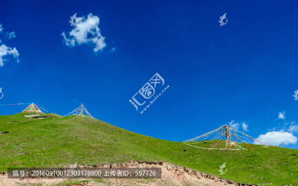 藍(lán)天白云綠山丘