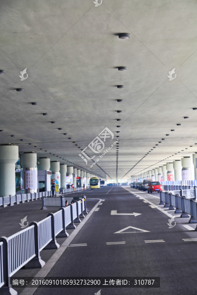 四川雙流機(jī)場(chǎng)地下汽車(chē)通道