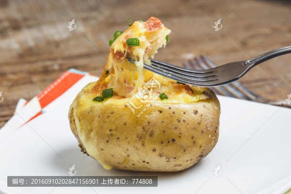 芝士烤土豆