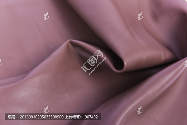皮革