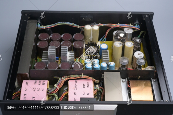 功放機