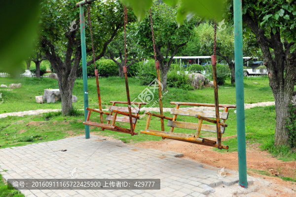 木搖椅,公園設(shè)施