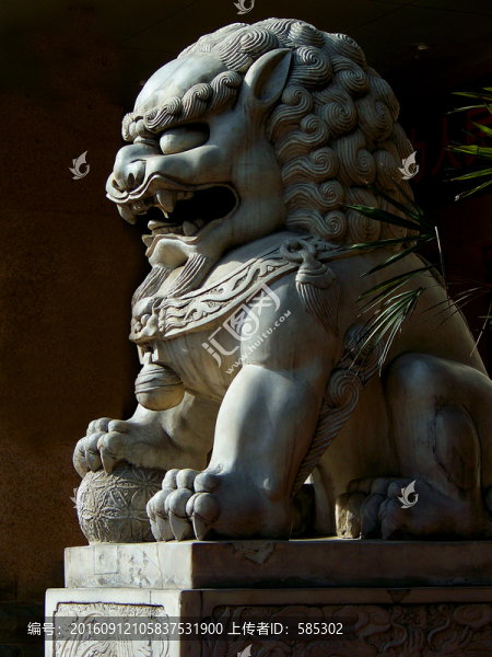 石獅鎮(zhèn)宅辟邪