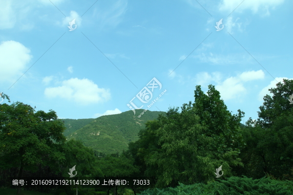 山脈