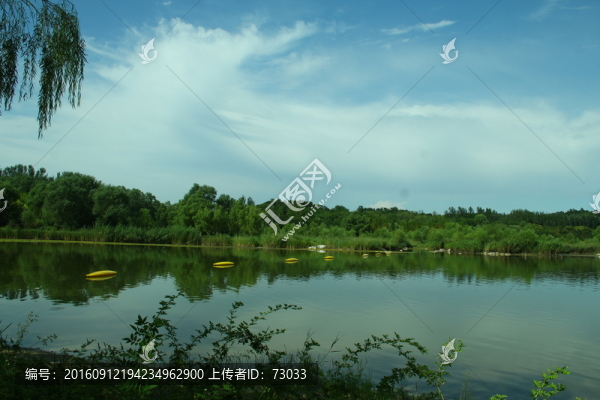 湖光山色