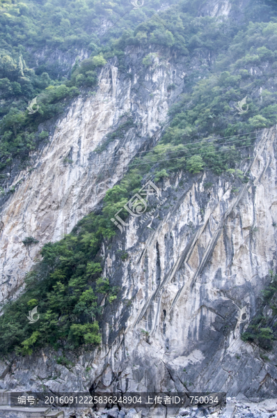 懸崖峭壁