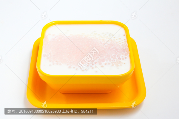 椰汁西米露