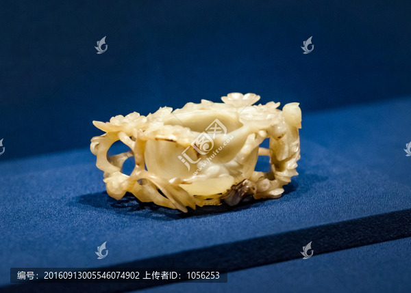 玉碗