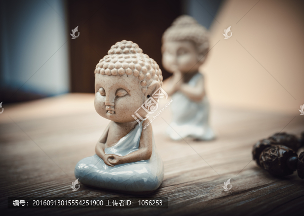 小佛像