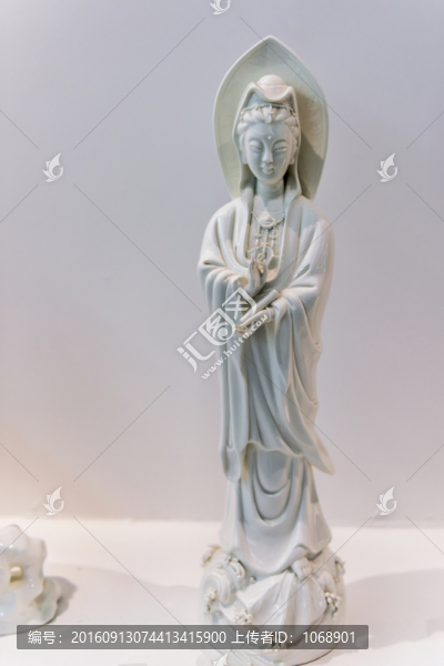陶瓷觀音立像