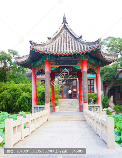 大明湖,月下亭