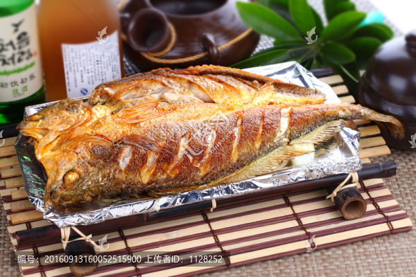 煎黃花魚(yú)