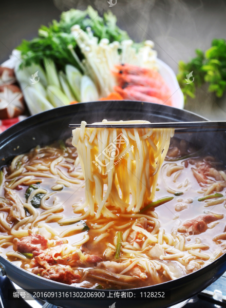 牛肉火鍋面