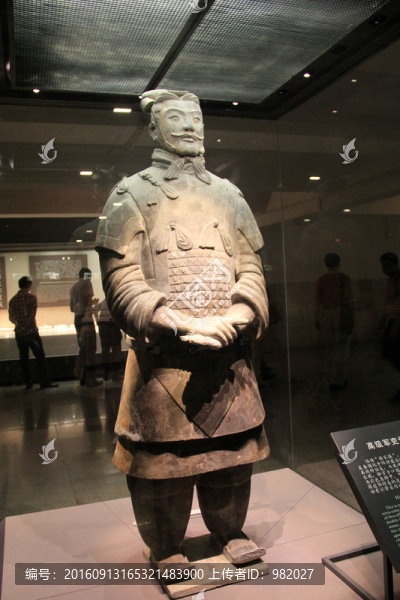高級軍吏俑