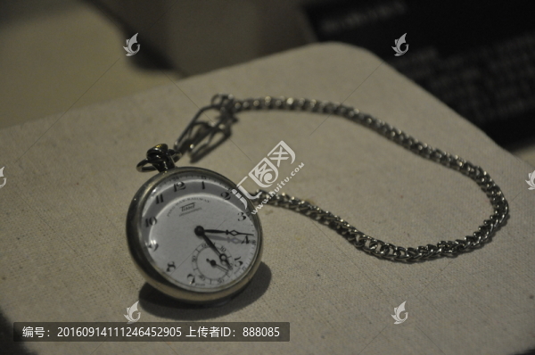 老舊懷表