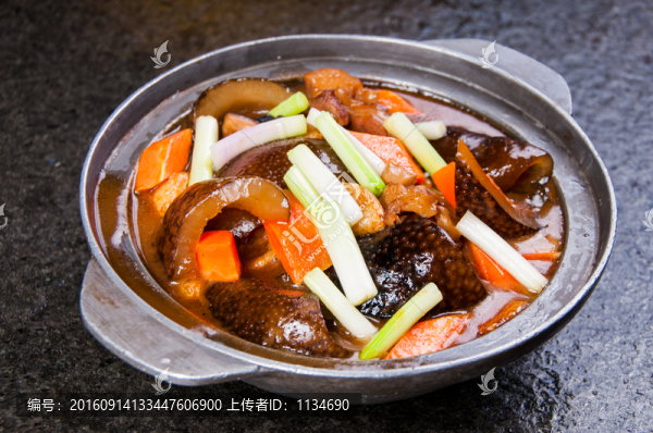 一品海參煲