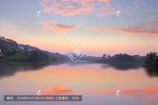 朝霞