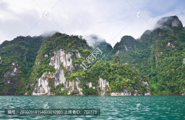 唯美自然之霧氣山峰
