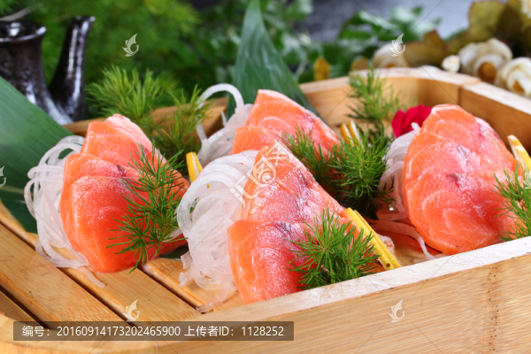 三文魚刺身