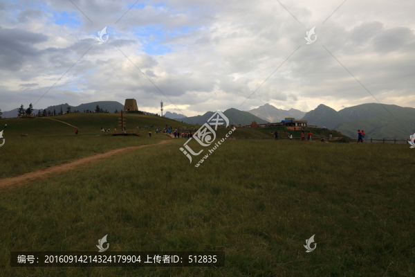 卓爾山