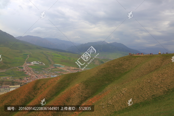 卓爾山