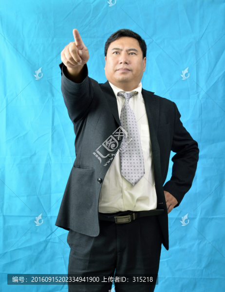 男人肖像