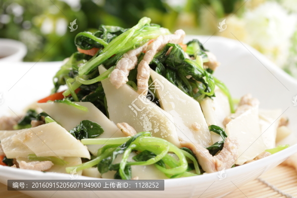 菠菜炒筍