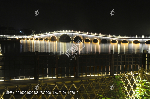 周莊古鎮(zhèn)夜色