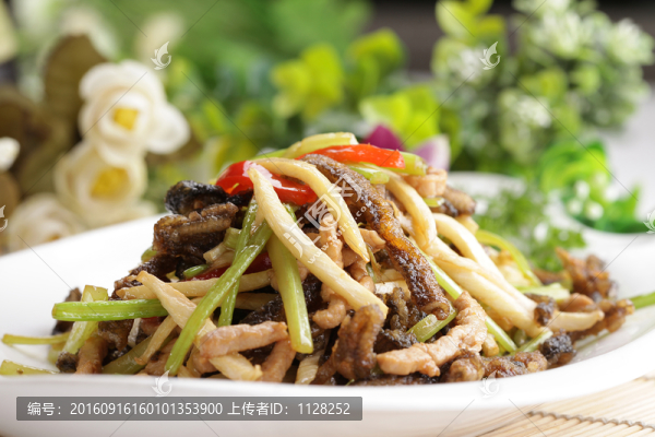 魚皮炒肉