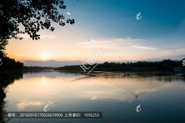夕陽(yáng)