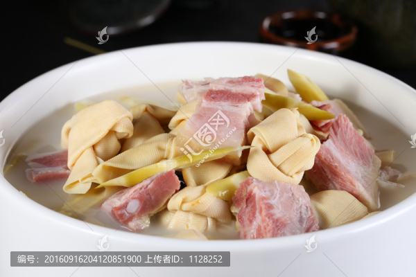 春筍咸肉燉百葉