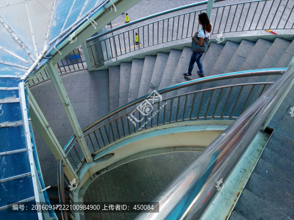 天橋