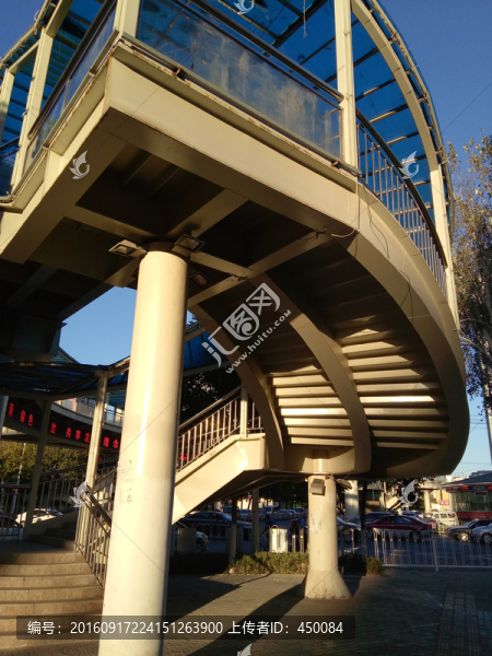 天橋