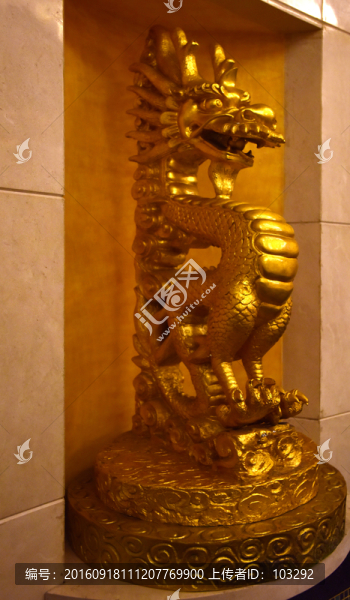 金龍雕塑