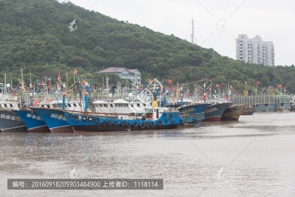 漁船