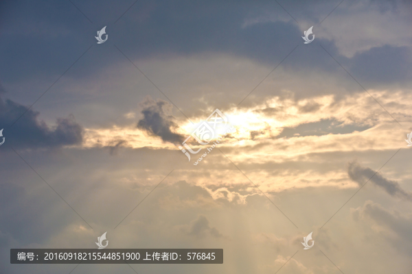 藍(lán)天白云