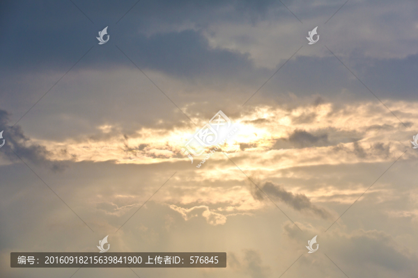 藍(lán)天白云