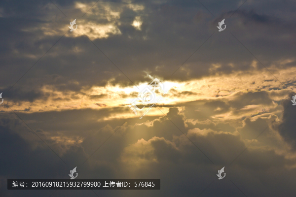 藍(lán)天白云